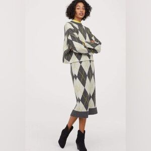 Pringle of Scotland H&M knit set Sweater Medium and skirt Small